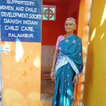 TOILET WOMEN PHOTOS - 1